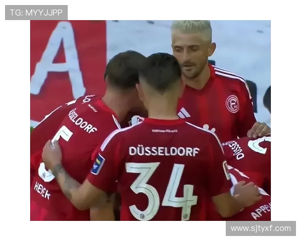 德乙最新积分榜:竞争激烈榜首争夺愈加白热化各队表现亮眼 德乙最新积分榜:竞争激烈榜首争夺愈加白热化各队表现亮眼