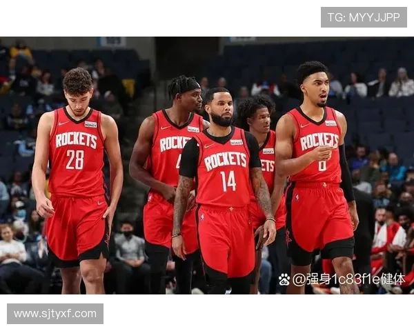 NBA季后赛焦点之战再掀高潮各队争夺晋级席位悬念丛生激战正酣