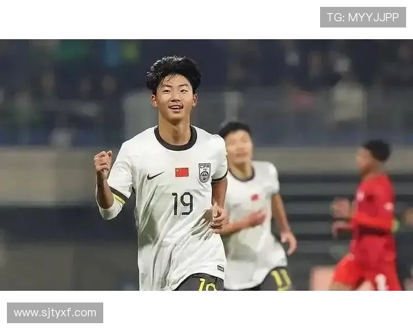 《世界杯预选赛激战正酣 亚洲球队争夺出线席位 群雄逐鹿决战在即》