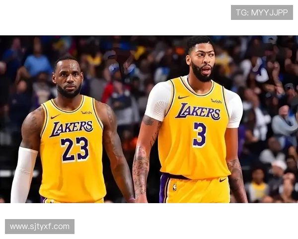 湖人队迎来重磅交易或将引入明星球员,詹姆斯与浓眉重组新阵容 湖人队迎来重磅交易或将引入明星球员,詹姆斯与浓眉重组新阵容